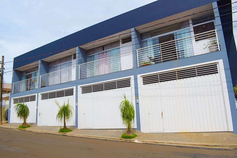 DUQUE1 Apartamento novo, completo e com ótima localização