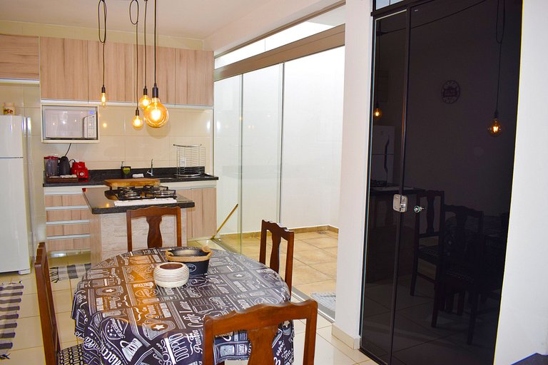 DUQUE1 Apartamento novo, completo e com ótima localização