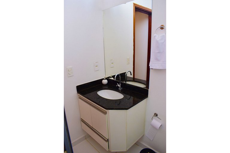 Apartamento novo, completo e com ótima localização