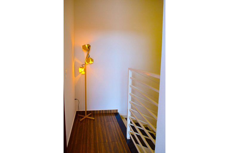 DUQUE1 Apartamento novo, completo e com ótima localização