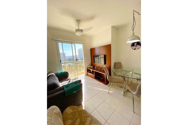 Apt near Rib. Shopping, A/C+WIFI+TV SMART