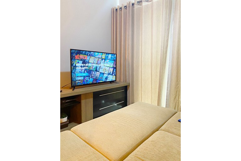 Apto com 2 quartos próx ao Rib Shopping. Wifi + AC