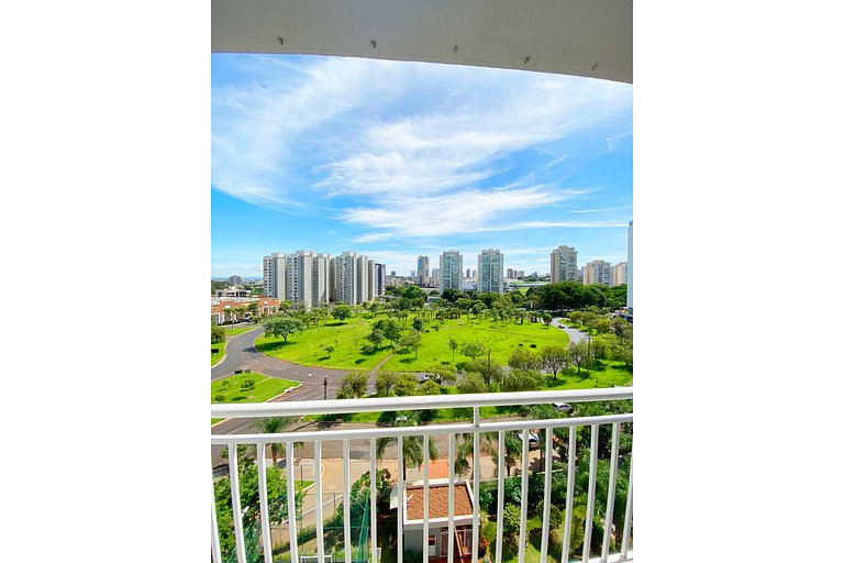 Apt with 2 bedrooms near Rib Shopping. Wifi + AC
