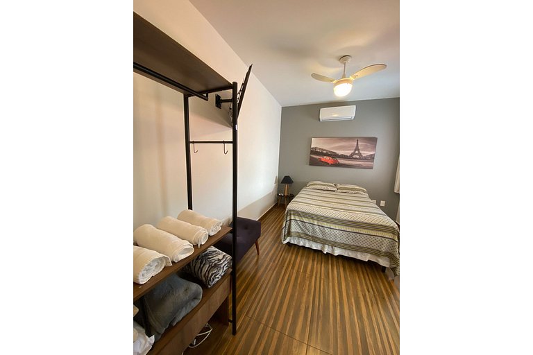 DUQUE3 Apartamento novo, completo e bem localizado.