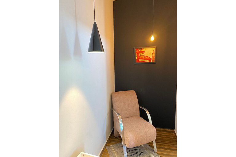 DUQUE3 Apartamento novo, completo e bem localizado.