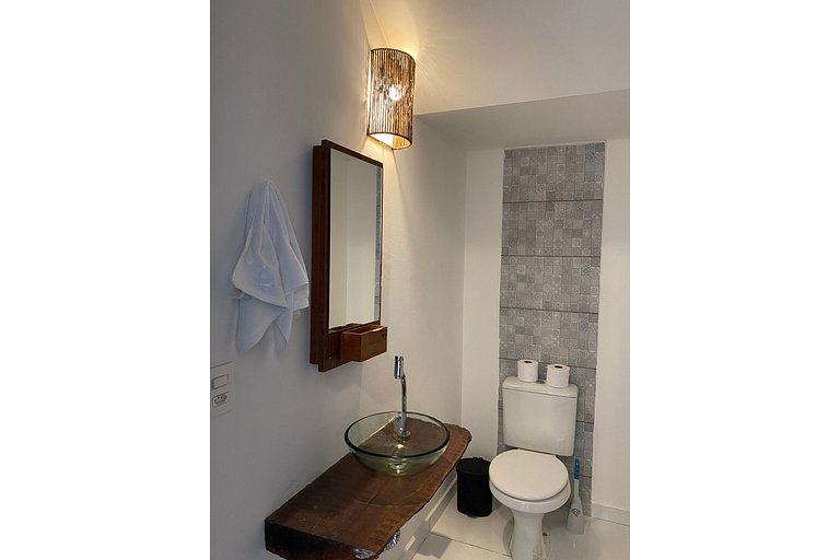 DUQUE3 Apartamento novo, completo e bem localizado.