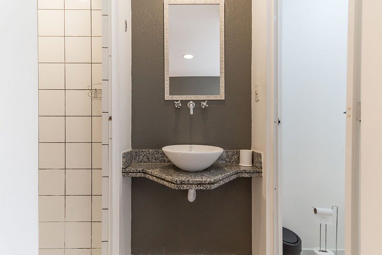 Studio moderno, novo, completo próximo Av Paulista