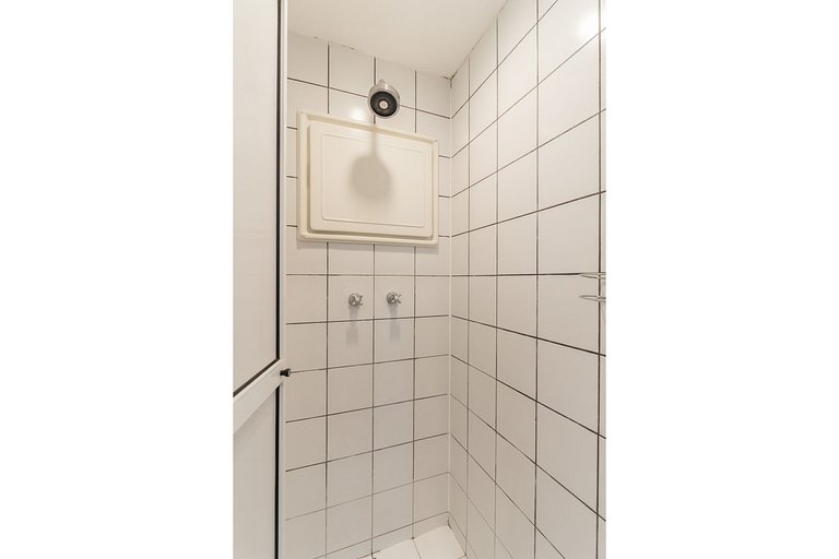 Studio moderno, novo, completo próximo Av Paulista