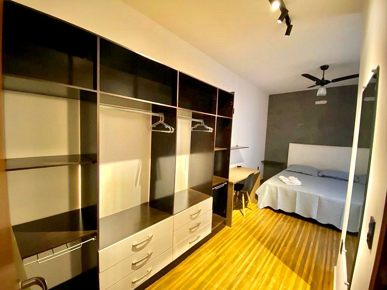 DUQUE4 Apartamento novo, completo e bem localizado.