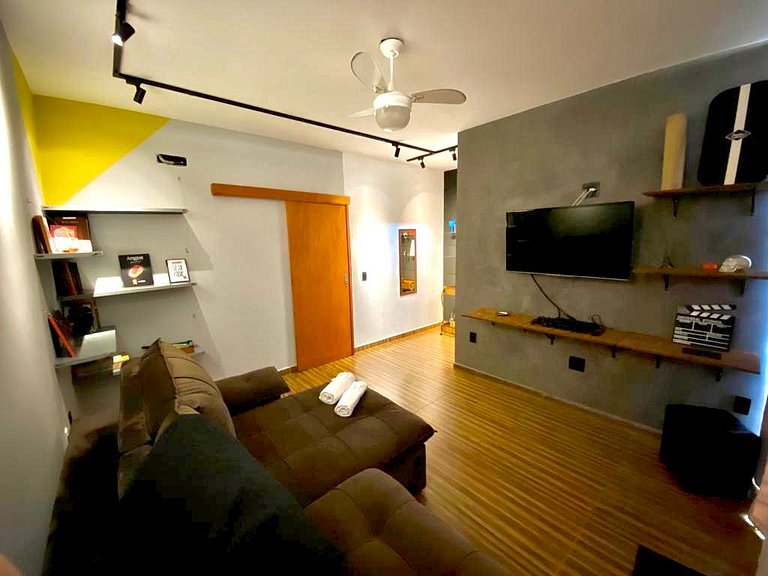 DUQUE4 Apartamento novo, completo e bem localizado.