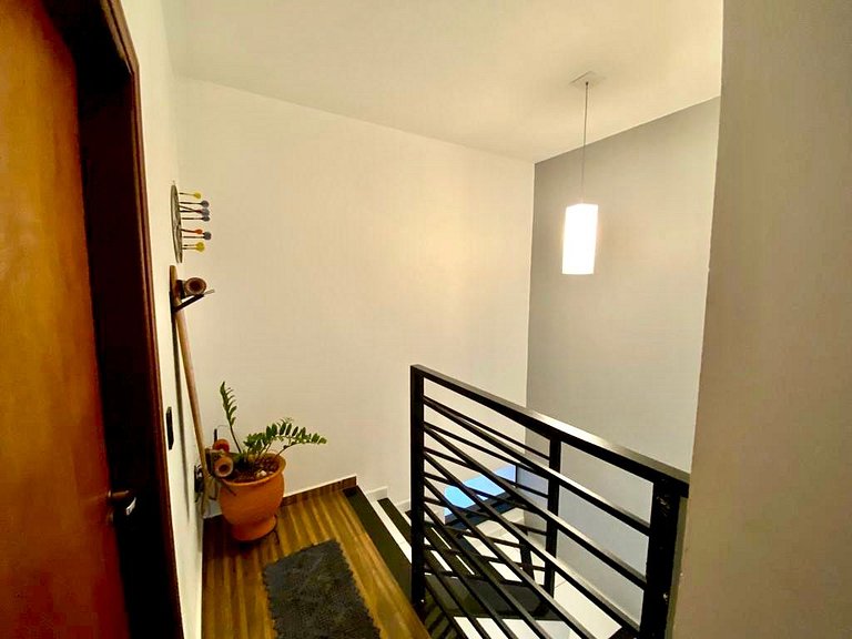 DUQUE4 Apartamento novo, completo e bem localizado.