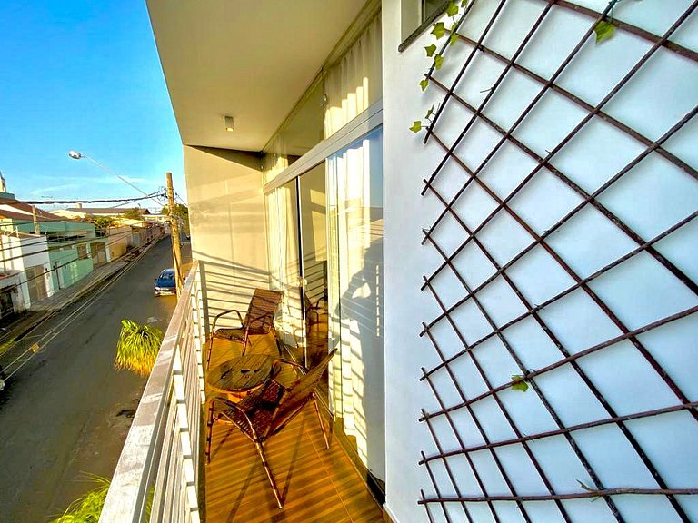 DUQUE4 Apartamento novo, completo e bem localizado.