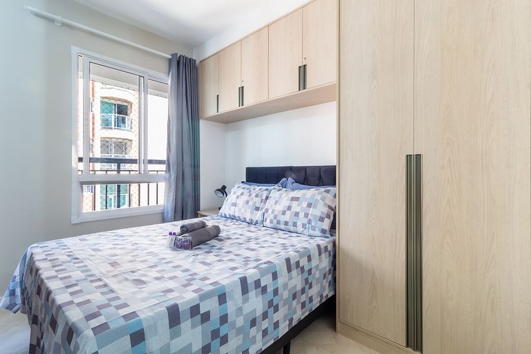 MOPA713_Studio novo, moderno e bem localizado