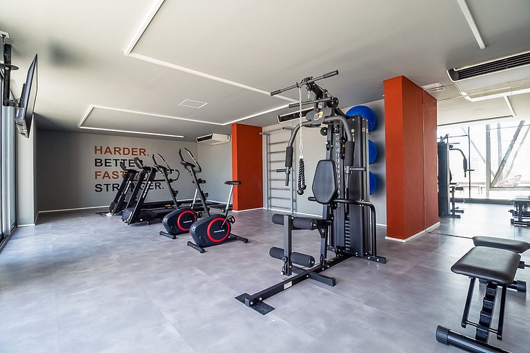 Brand new and complete studio at Frei Caneca