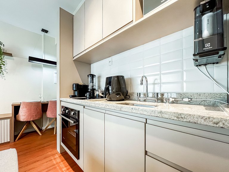 PS48_ Apartamento novo, com vaga e bem localizado