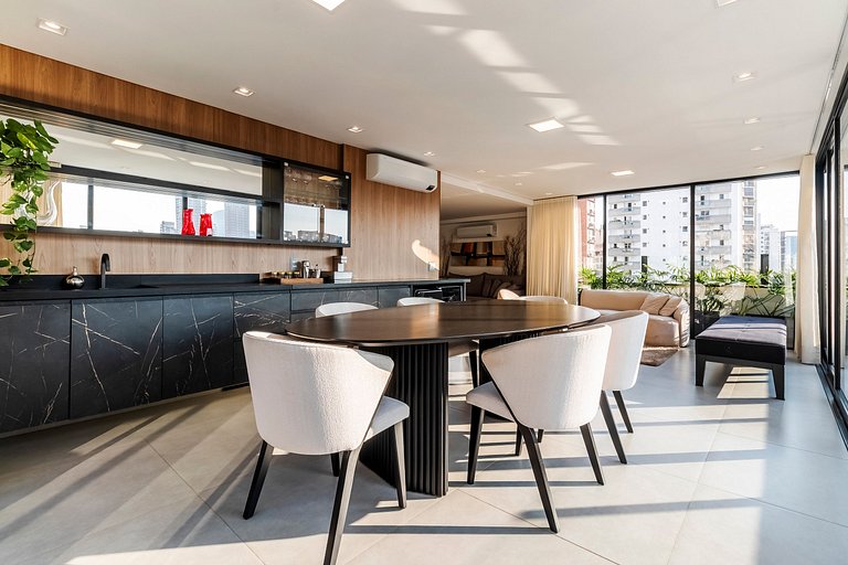 MF78_ Cobertura 300m2, alto padrão bem localizada