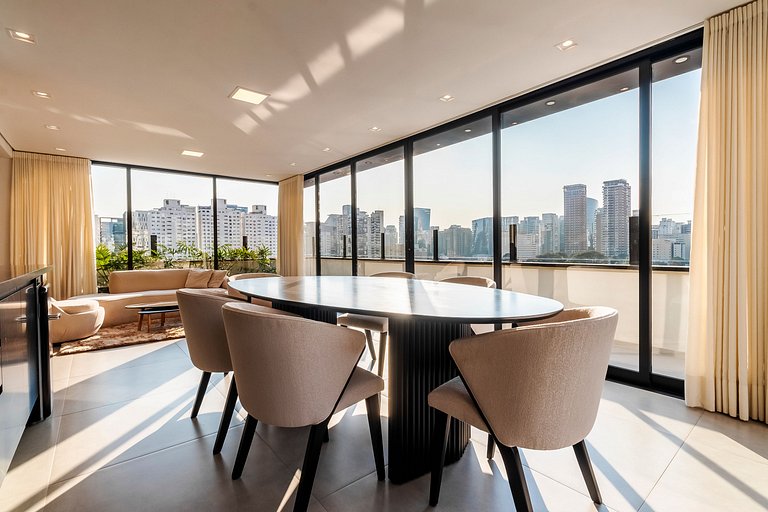 MF78_ Cobertura 300m2, alto padrão bem localizada