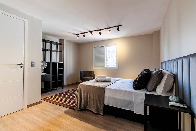 MF78_ Cobertura 300m2, alto padrão bem localizada