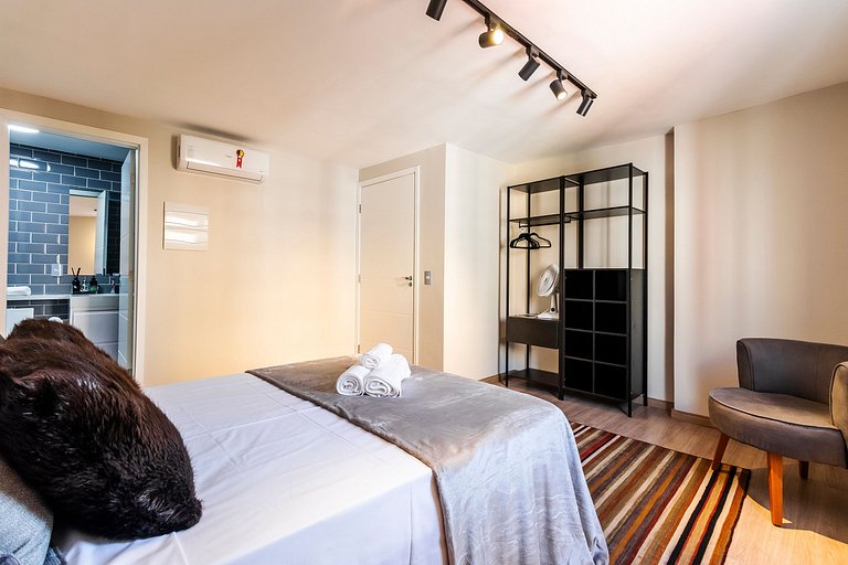 MF78_ Cobertura 300m2, alto padrão bem localizada