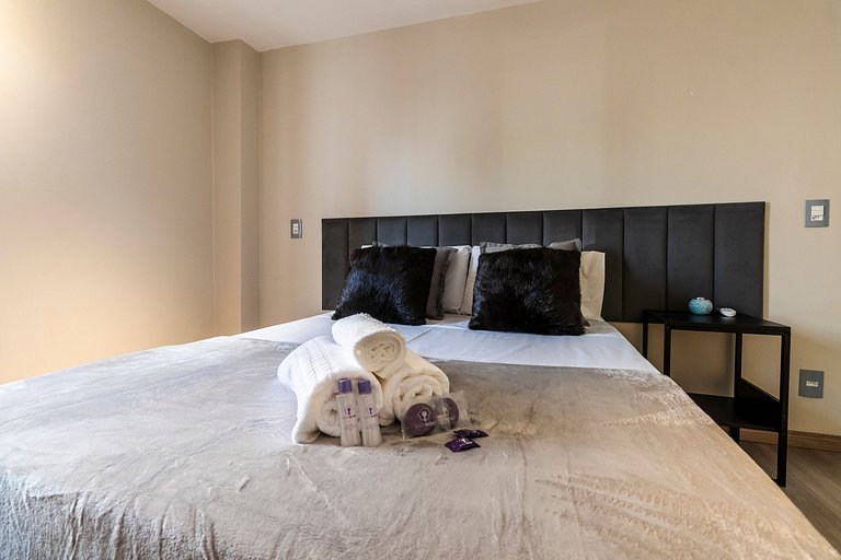 MF78_ Cobertura 300m2, alto padrão bem localizada