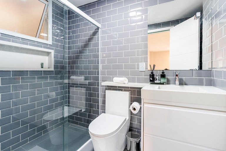 MF78_ Cobertura 300m2, alto padrão bem localizada