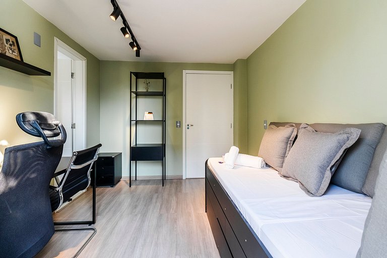 MF78_ Cobertura 300m2, alto padrão bem localizada