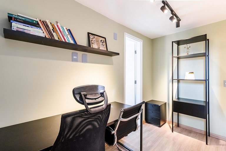 MF78_ Cobertura 300m2, alto padrão bem localizada