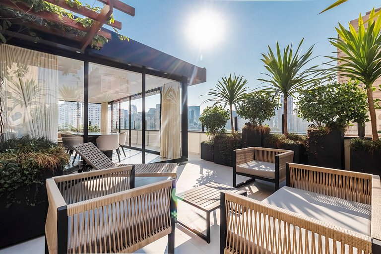 MF78_ Cobertura 300m2, alto padrão bem localizada