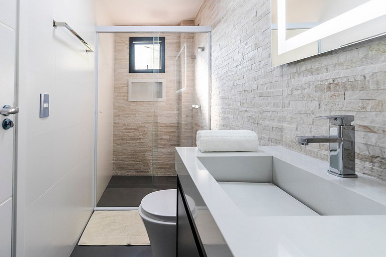 MF78_ Cobertura 300m2, alto padrão bem localizada