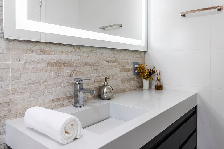 MF78_ Cobertura 300m2, alto padrão bem localizada