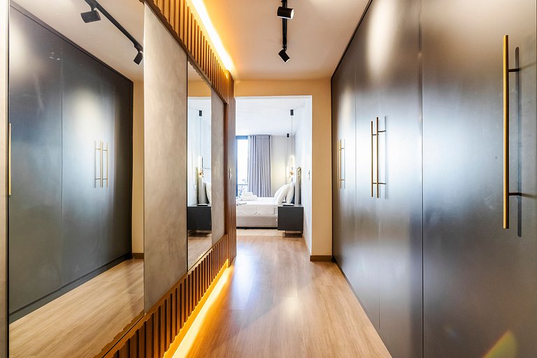 MF78_ Cobertura 300m2, alto padrão bem localizada