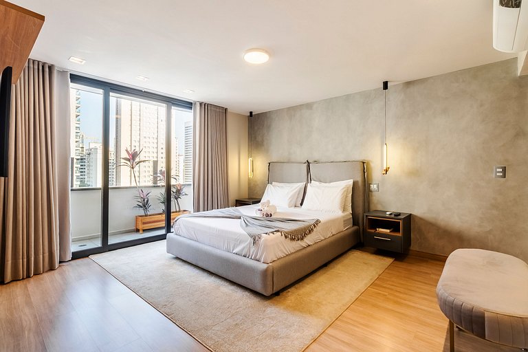 MF78_ Cobertura 300m2, alto padrão bem localizada