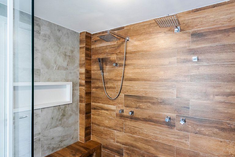 MF78_ Cobertura 300m2, alto padrão bem localizada