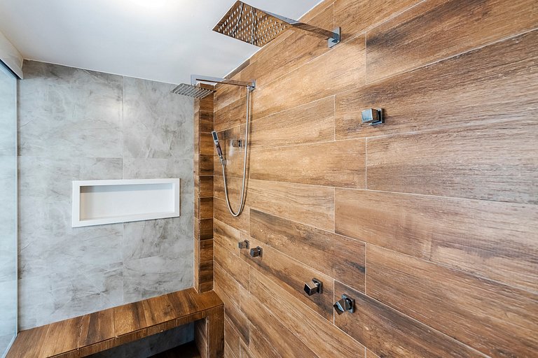 MF78_ Cobertura 300m2, alto padrão bem localizada