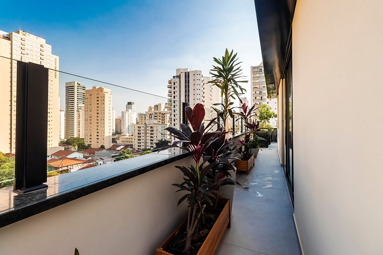 MF78_ Cobertura 300m2, alto padrão bem localizada