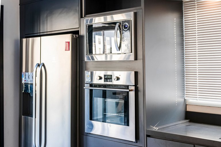 MF78_ Cobertura 300m2, alto padrão bem localizada