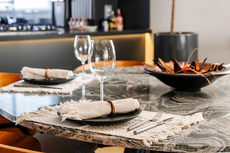 MF78_ Cobertura 300m2, alto padrão bem localizada