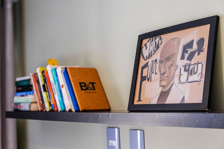 MF78_ Cobertura 300m2, alto padrão bem localizada