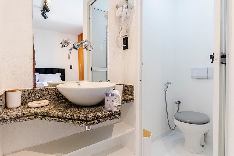 SH131_Complete apartment, with parking space and close proxi