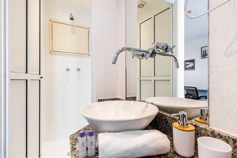 SH131_Complete apartment, with parking space and close proxi