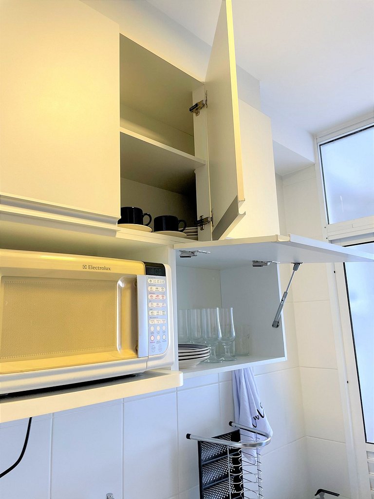 Apt con suite cerca de compras AC + WIFI +Tv SMART