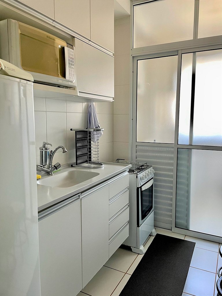Apt con suite cerca de compras AC + WIFI +Tv SMART