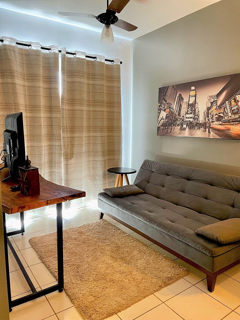 Apt con suite cerca de compras AC + WIFI +Tv SMART