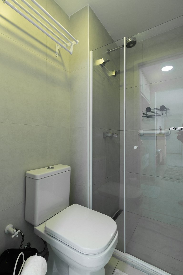 IQ123_Bonito apartamento en edificio moderno con vistas a la