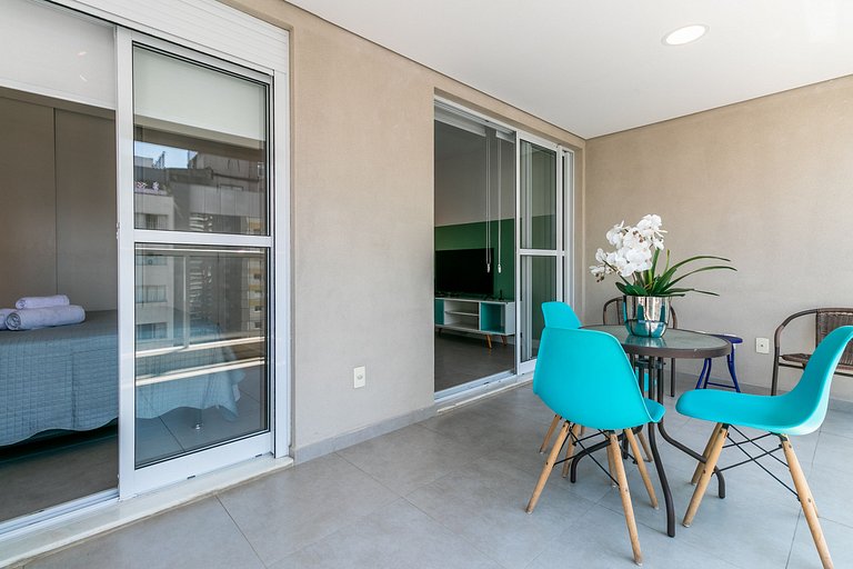 IQ154_Apto 2 Dorms, 67m2 Vista e Grande Varanda