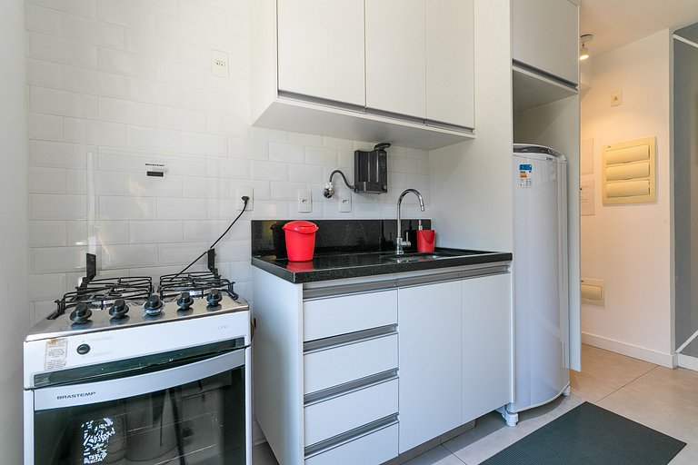 IQ63_Moderno apartamento con balcón