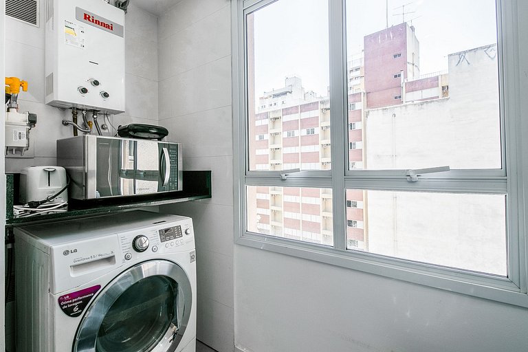 IQ63_Moderno apartamento con balcón