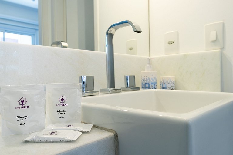 IQ63_Moderno apartamento con balcón