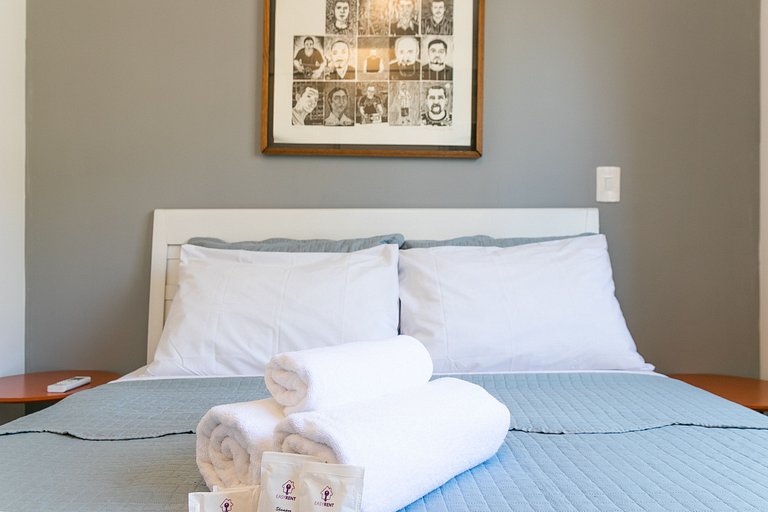 IQ63_Moderno apartamento con balcón