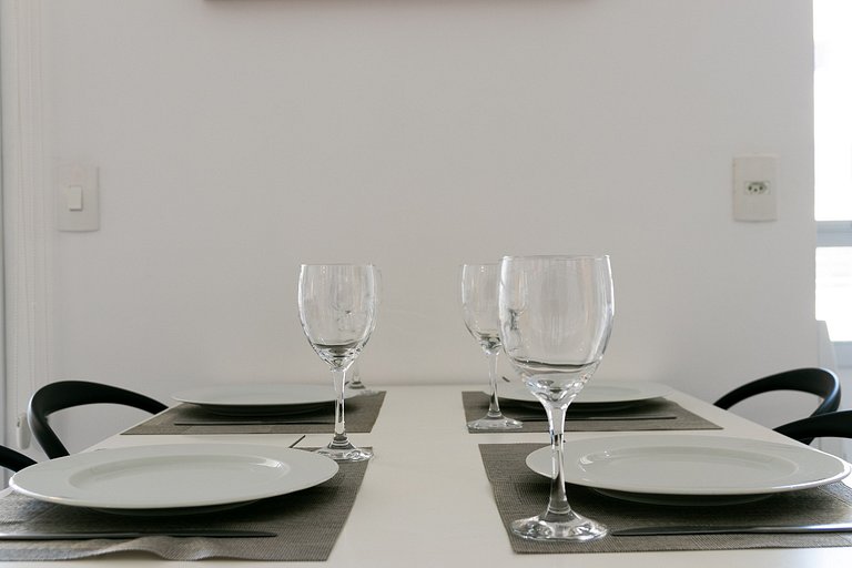 IQ63_Moderno apartamento con balcón